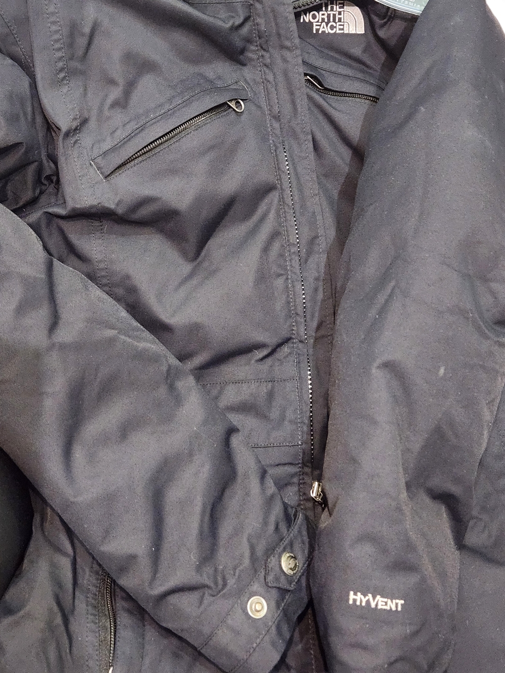 The North Face Women's Black Arctic Parka with Faux Fur Hood - Picture 11 of 11